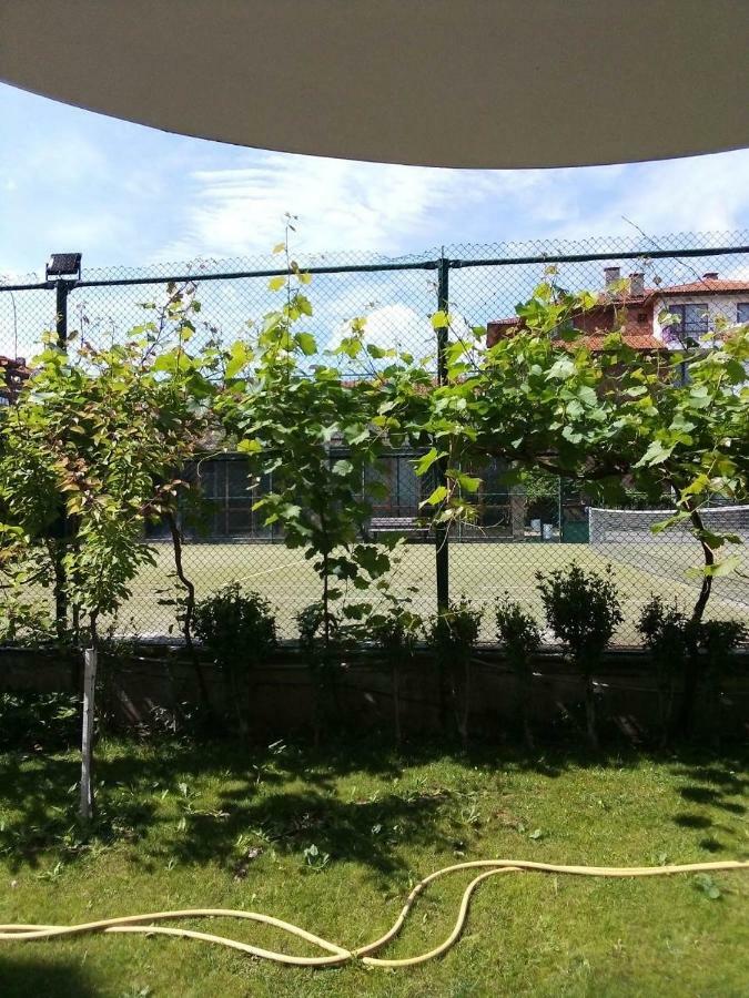 Apartment In Complex Tara Ravda ภายนอก รูปภาพ