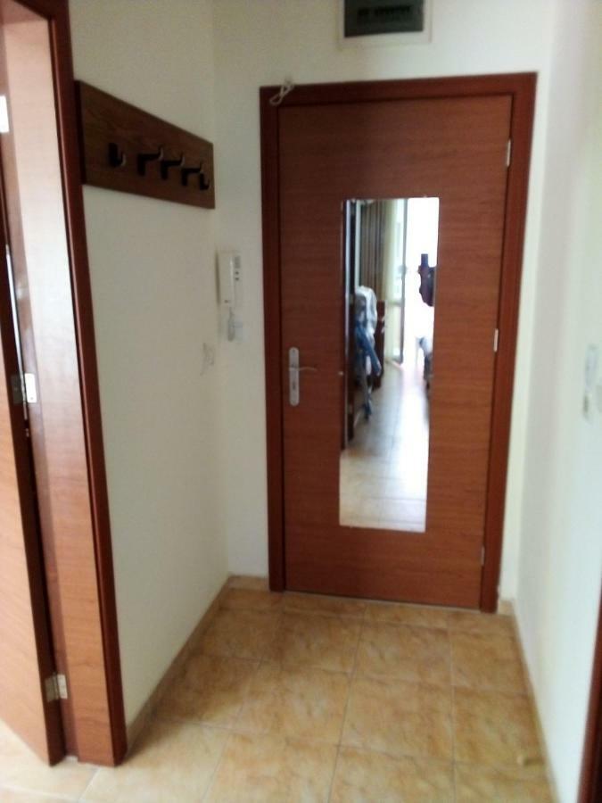 Apartment In Complex Tara Ravda ภายนอก รูปภาพ