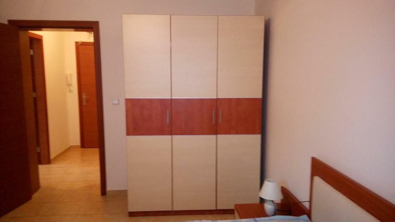 Apartment In Complex Tara Ravda ภายนอก รูปภาพ